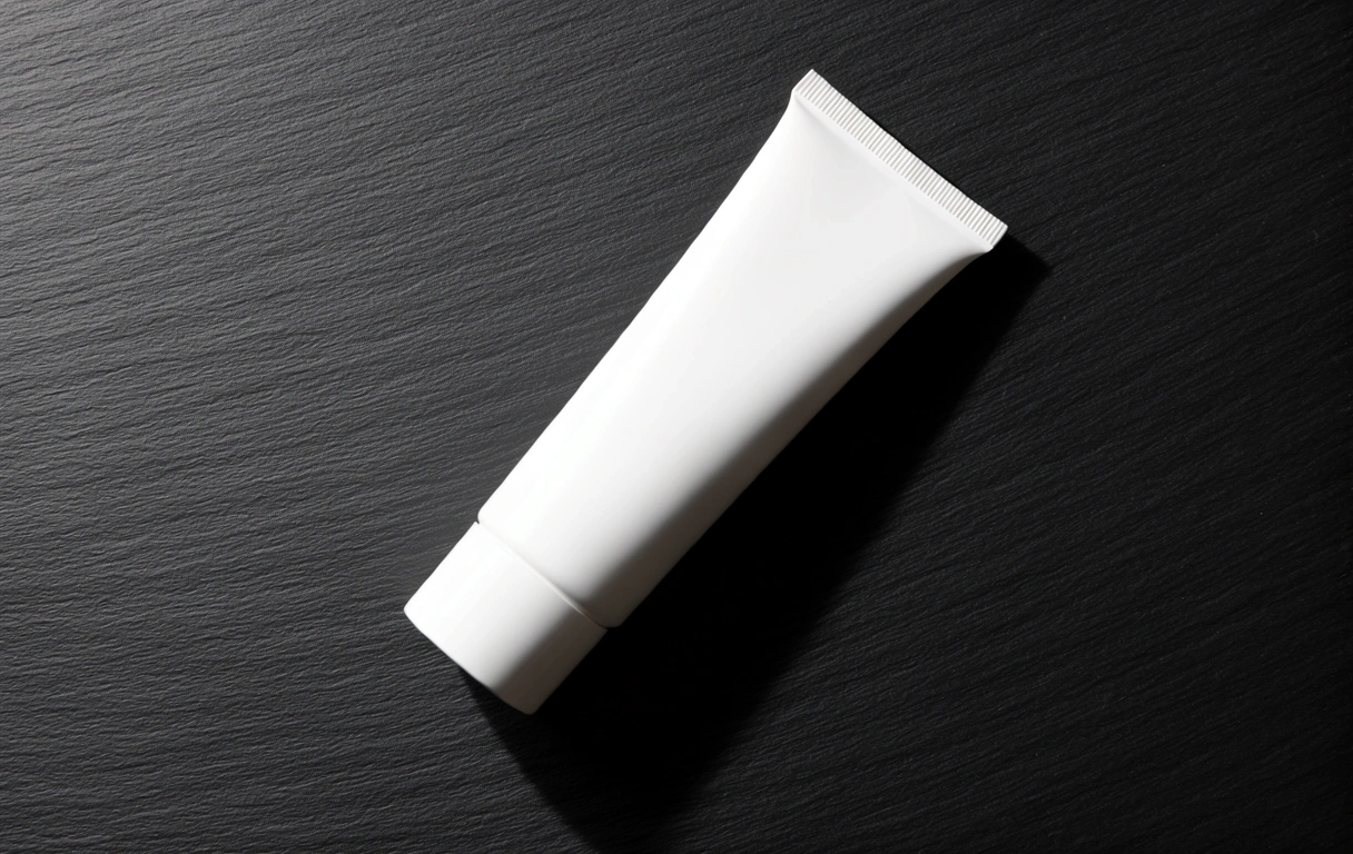 Advanced Moisturizing Cream tube
